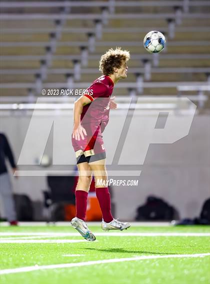 Thumbnail 2 in Grand Oaks vs Cypress Woods (UIL6A Region 2 Area playoff) photogallery.