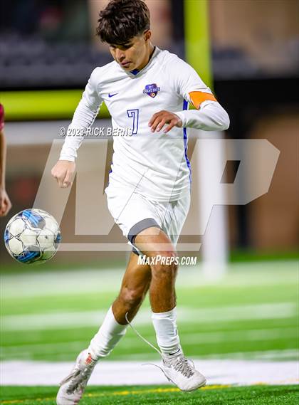 Thumbnail 3 in Grand Oaks vs Cypress Woods (UIL6A Region 2 Area playoff) photogallery.
