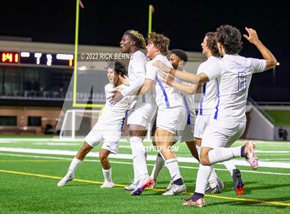 Thumbnail 2 in Grand Oaks vs Cypress Woods (UIL6A Region 2 Area playoff) photogallery.
