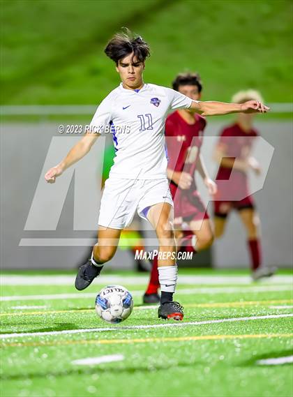 Thumbnail 3 in Grand Oaks vs Cypress Woods (UIL6A Region 2 Area playoff) photogallery.