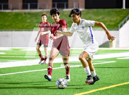 Thumbnail 1 in Grand Oaks vs Cypress Woods (UIL6A Region 2 Area playoff) photogallery.