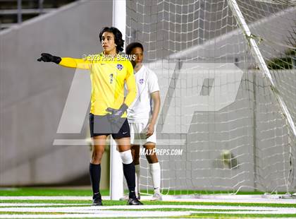 Thumbnail 3 in Grand Oaks vs Cypress Woods (UIL6A Region 2 Area playoff) photogallery.