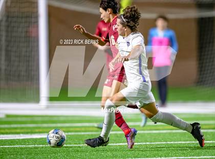 Thumbnail 1 in Grand Oaks vs Cypress Woods (UIL6A Region 2 Area playoff) photogallery.