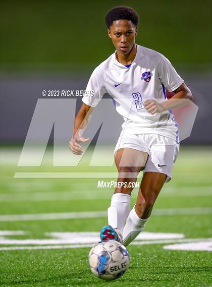 Thumbnail 1 in Grand Oaks vs Cypress Woods (UIL6A Region 2 Area playoff) photogallery.