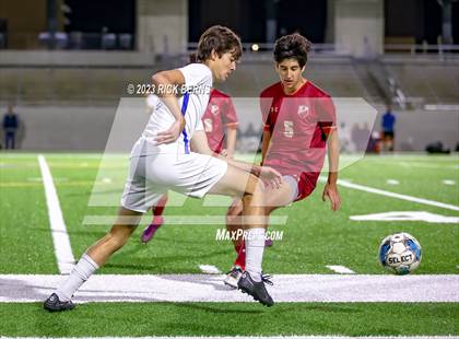 Thumbnail 2 in Grand Oaks vs Cypress Woods (UIL6A Region 2 Area playoff) photogallery.