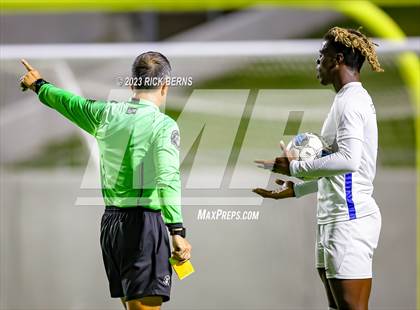 Thumbnail 2 in Grand Oaks vs Cypress Woods (UIL6A Region 2 Area playoff) photogallery.