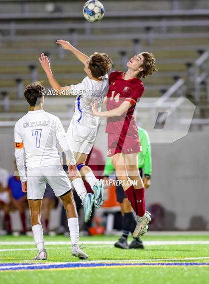 Thumbnail 3 in Grand Oaks vs Cypress Woods (UIL6A Region 2 Area playoff) photogallery.