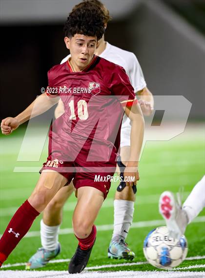 Thumbnail 2 in Grand Oaks vs Cypress Woods (UIL6A Region 2 Area playoff) photogallery.