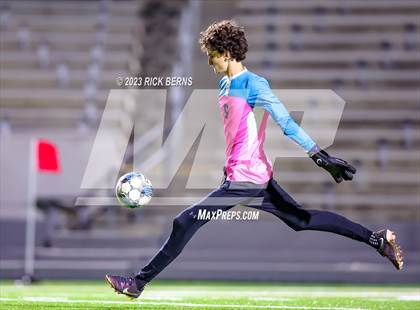 Thumbnail 2 in Grand Oaks vs Cypress Woods (UIL6A Region 2 Area playoff) photogallery.