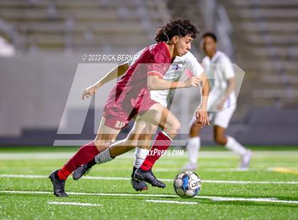 Thumbnail 3 in Grand Oaks vs Cypress Woods (UIL6A Region 2 Area playoff) photogallery.