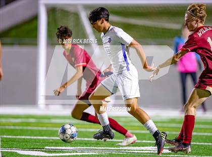 Thumbnail 2 in Grand Oaks vs Cypress Woods (UIL6A Region 2 Area playoff) photogallery.