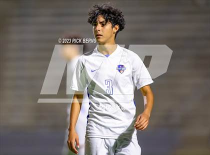 Thumbnail 2 in Grand Oaks vs Cypress Woods (UIL6A Region 2 Area playoff) photogallery.