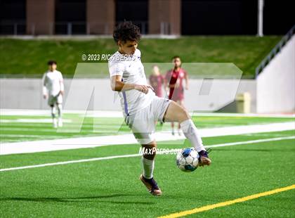 Thumbnail 3 in Grand Oaks vs Cypress Woods (UIL6A Region 2 Area playoff) photogallery.