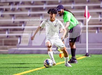 Thumbnail 1 in Grand Oaks vs Cypress Woods (UIL6A Region 2 Area playoff) photogallery.