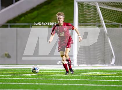 Thumbnail 3 in Grand Oaks vs Cypress Woods (UIL6A Region 2 Area playoff) photogallery.