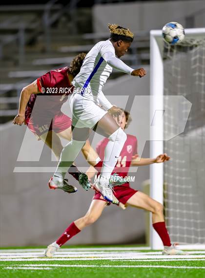 Thumbnail 2 in Grand Oaks vs Cypress Woods (UIL6A Region 2 Area playoff) photogallery.