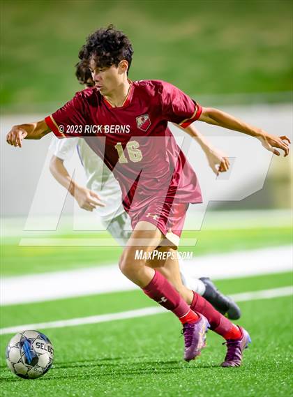 Thumbnail 3 in Grand Oaks vs Cypress Woods (UIL6A Region 2 Area playoff) photogallery.