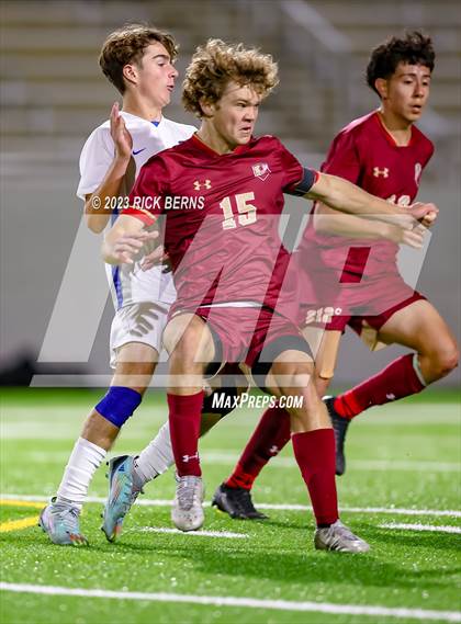 Thumbnail 2 in Grand Oaks vs Cypress Woods (UIL6A Region 2 Area playoff) photogallery.