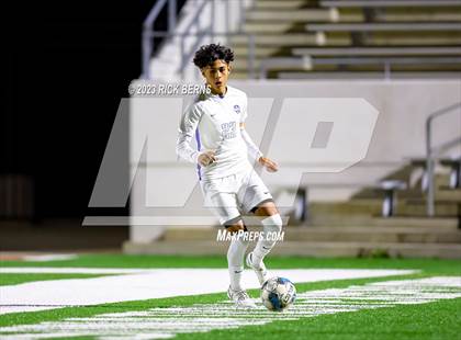 Thumbnail 1 in Grand Oaks vs Cypress Woods (UIL6A Region 2 Area playoff) photogallery.