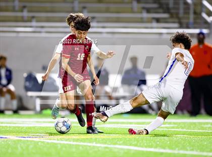 Thumbnail 1 in Grand Oaks vs Cypress Woods (UIL6A Region 2 Area playoff) photogallery.