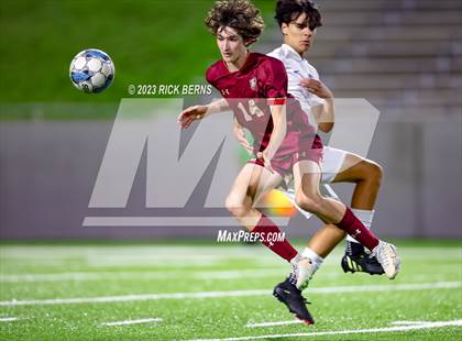 Thumbnail 3 in Grand Oaks vs Cypress Woods (UIL6A Region 2 Area playoff) photogallery.