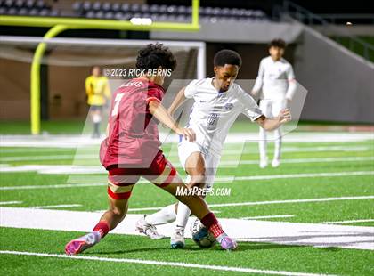 Thumbnail 2 in Grand Oaks vs Cypress Woods (UIL6A Region 2 Area playoff) photogallery.