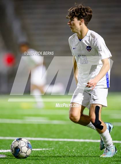 Thumbnail 3 in Grand Oaks vs Cypress Woods (UIL6A Region 2 Area playoff) photogallery.