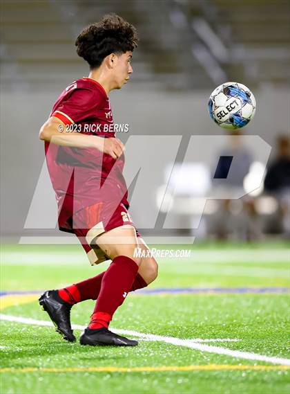 Thumbnail 3 in Grand Oaks vs Cypress Woods (UIL6A Region 2 Area playoff) photogallery.