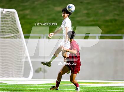 Thumbnail 3 in Grand Oaks vs Cypress Woods (UIL6A Region 2 Area playoff) photogallery.
