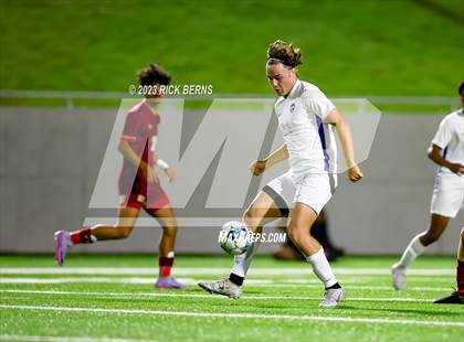 Thumbnail 1 in Grand Oaks vs Cypress Woods (UIL6A Region 2 Area playoff) photogallery.