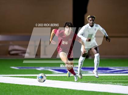 Thumbnail 3 in Grand Oaks vs Cypress Woods (UIL6A Region 2 Area playoff) photogallery.