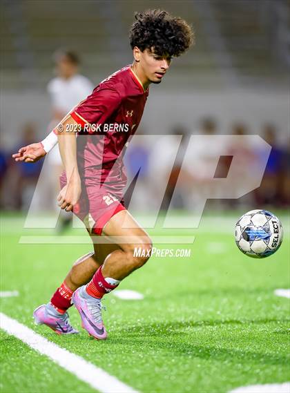 Thumbnail 2 in Grand Oaks vs Cypress Woods (UIL6A Region 2 Area playoff) photogallery.
