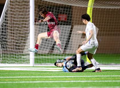Thumbnail 2 in Grand Oaks vs Cypress Woods (UIL6A Region 2 Area playoff) photogallery.
