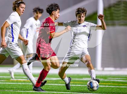 Thumbnail 2 in Grand Oaks vs Cypress Woods (UIL6A Region 2 Area playoff) photogallery.