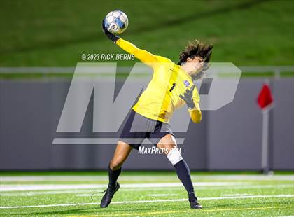 Thumbnail 1 in Grand Oaks vs Cypress Woods (UIL6A Region 2 Area playoff) photogallery.