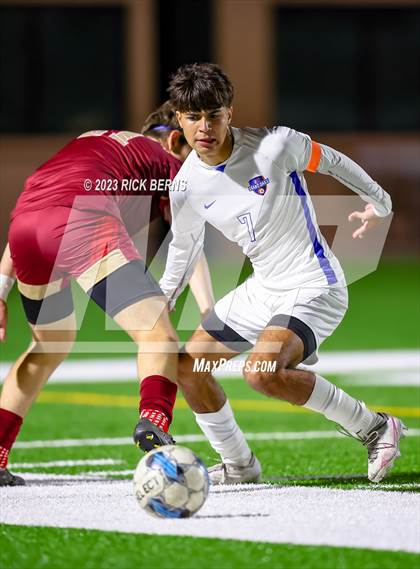 Thumbnail 3 in Grand Oaks vs Cypress Woods (UIL6A Region 2 Area playoff) photogallery.