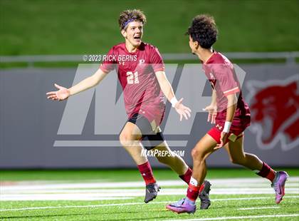 Thumbnail 2 in Grand Oaks vs Cypress Woods (UIL6A Region 2 Area playoff) photogallery.