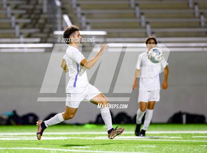 Thumbnail 3 in Grand Oaks vs Cypress Woods (UIL6A Region 2 Area playoff) photogallery.