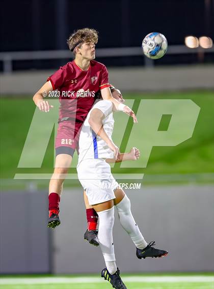 Thumbnail 3 in Grand Oaks vs Cypress Woods (UIL6A Region 2 Area playoff) photogallery.