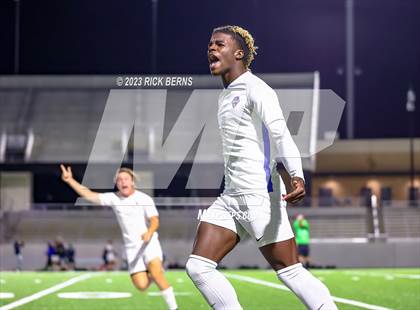 Thumbnail 3 in Grand Oaks vs Cypress Woods (UIL6A Region 2 Area playoff) photogallery.