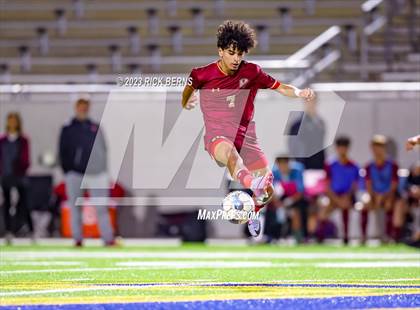 Thumbnail 2 in Grand Oaks vs Cypress Woods (UIL6A Region 2 Area playoff) photogallery.