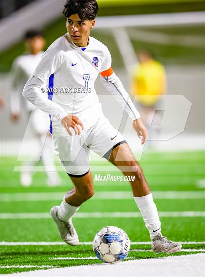 Thumbnail 3 in Grand Oaks vs Cypress Woods (UIL6A Region 2 Area playoff) photogallery.
