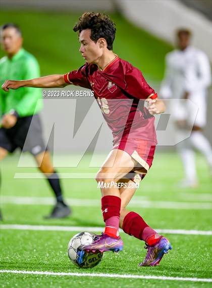 Thumbnail 2 in Grand Oaks vs Cypress Woods (UIL6A Region 2 Area playoff) photogallery.