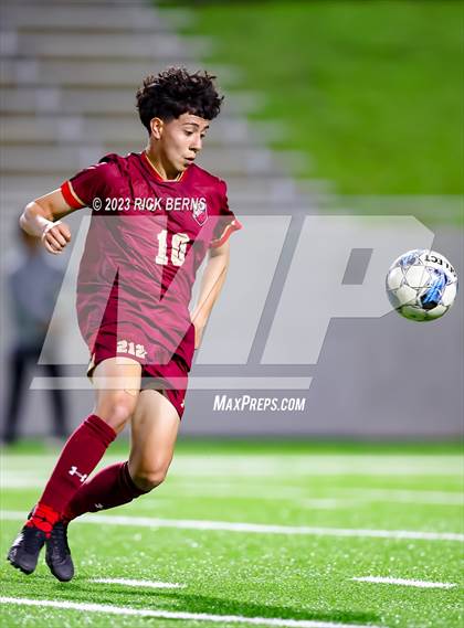 Thumbnail 1 in Grand Oaks vs Cypress Woods (UIL6A Region 2 Area playoff) photogallery.