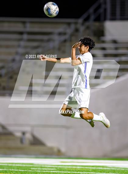 Thumbnail 2 in Grand Oaks vs Cypress Woods (UIL6A Region 2 Area playoff) photogallery.