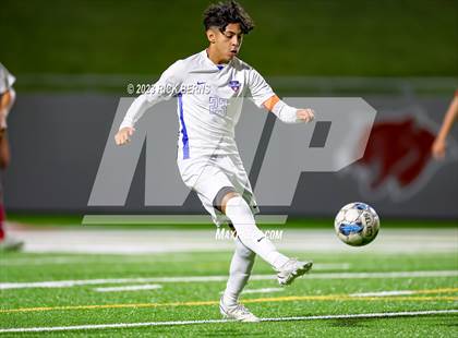 Thumbnail 1 in Grand Oaks vs Cypress Woods (UIL6A Region 2 Area playoff) photogallery.