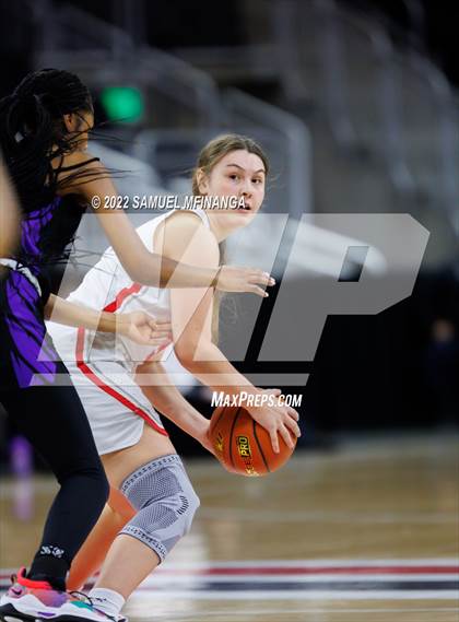 Thumbnail 1 in Omaha Central vs. Millard South (Metro Tournament Final) photogallery.