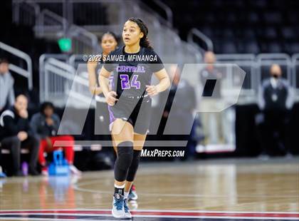 Thumbnail 1 in Omaha Central vs. Millard South (Metro Tournament Final) photogallery.