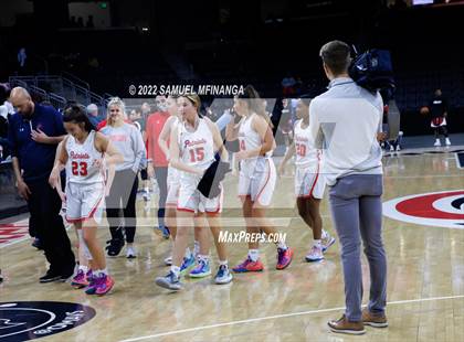 Thumbnail 2 in Omaha Central vs. Millard South (Metro Tournament Final) photogallery.