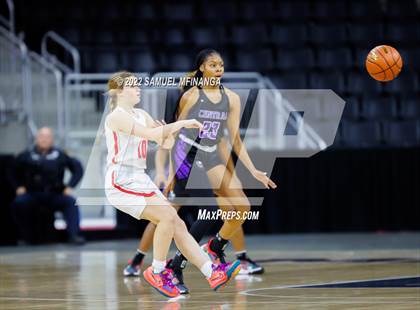 Thumbnail 3 in Omaha Central vs. Millard South (Metro Tournament Final) photogallery.